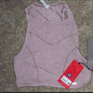 Lululemom stronger as one muscle tank